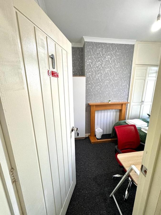 Hotel Three Rose Manor At Warwick Road Near Birmingham Airport Extérieur photo