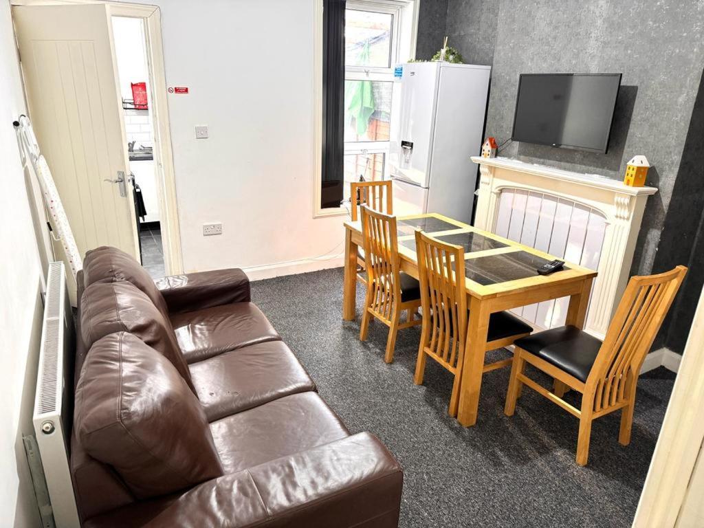 Hotel Three Rose Manor At Warwick Road Near Birmingham Airport Extérieur photo